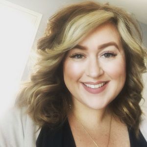 Meet your Posher, Leshelle